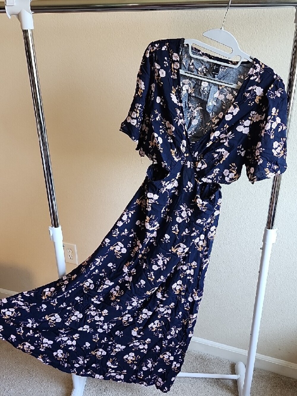 Forever 21 Navy Floral Wrap Maxi Dress B. - Picture 6 of 9